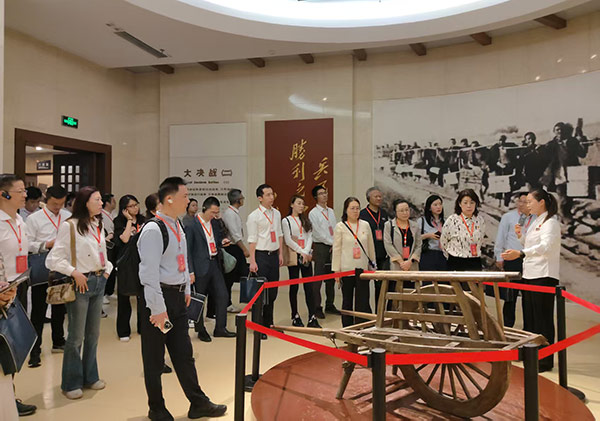 西柏坡党员教育培训现场教学